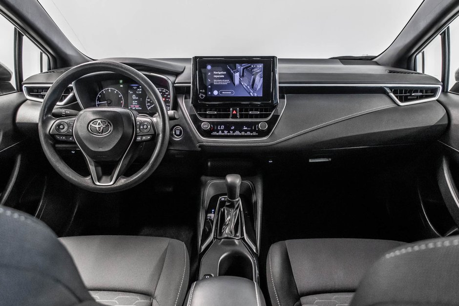 2023 Toyota Corolla Hatchback Base-26