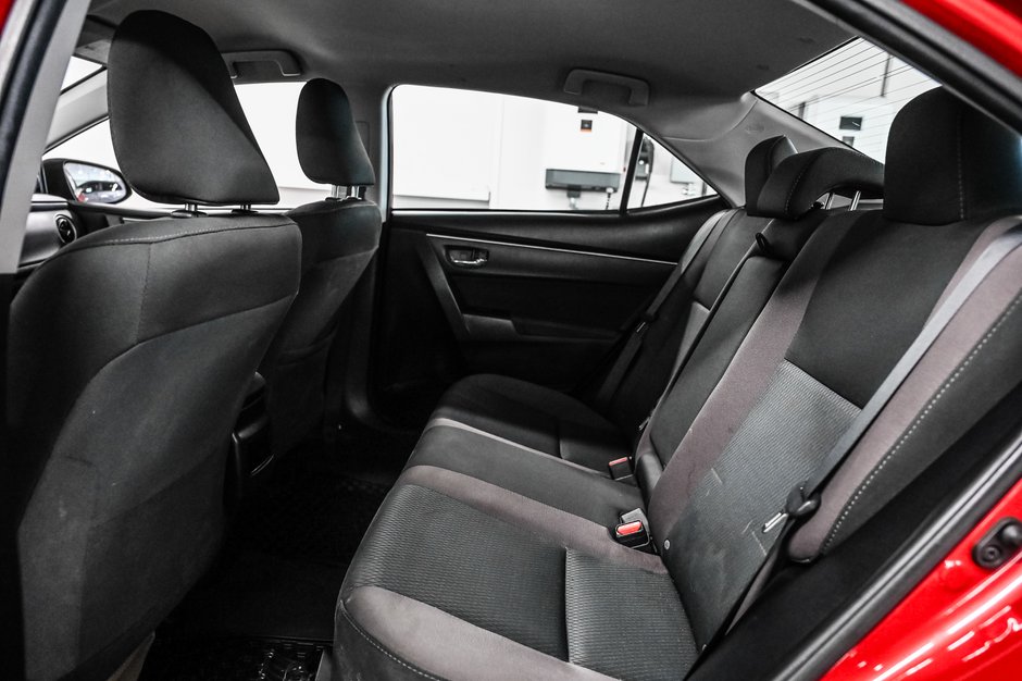 Toyota Corolla LE 2017-16