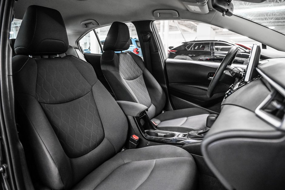 Toyota Corolla LE 2021-20