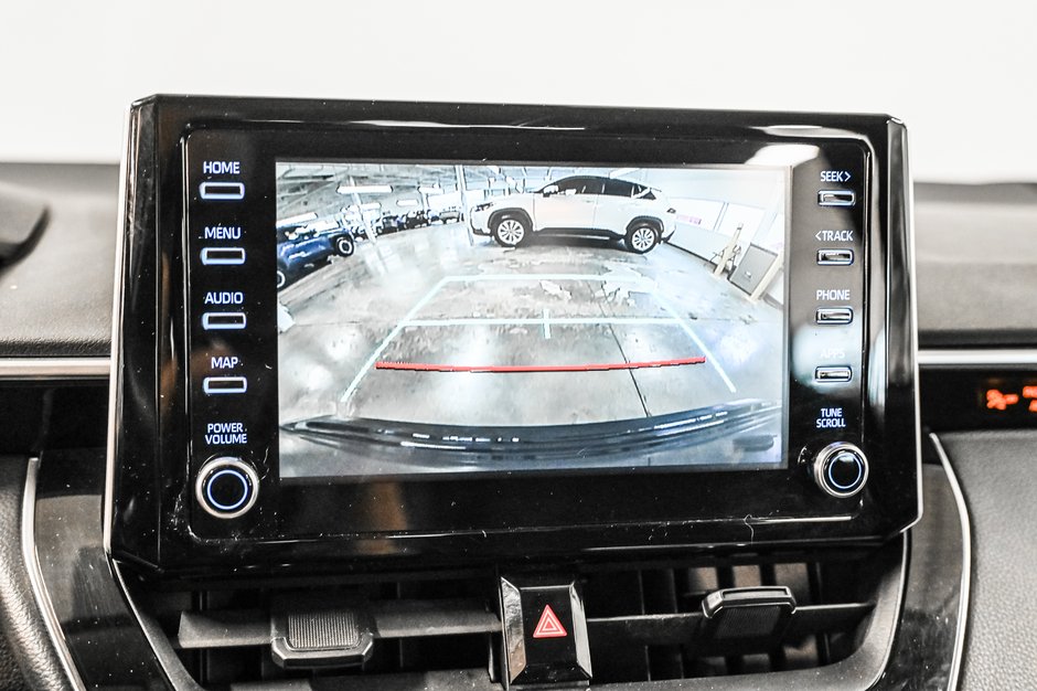 Toyota Corolla LE 2021-14