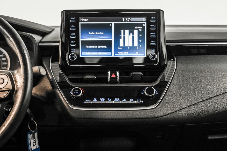 2022 Toyota Corolla LE-17