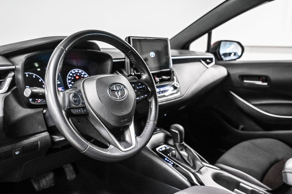 Toyota Corolla SE 2023-9