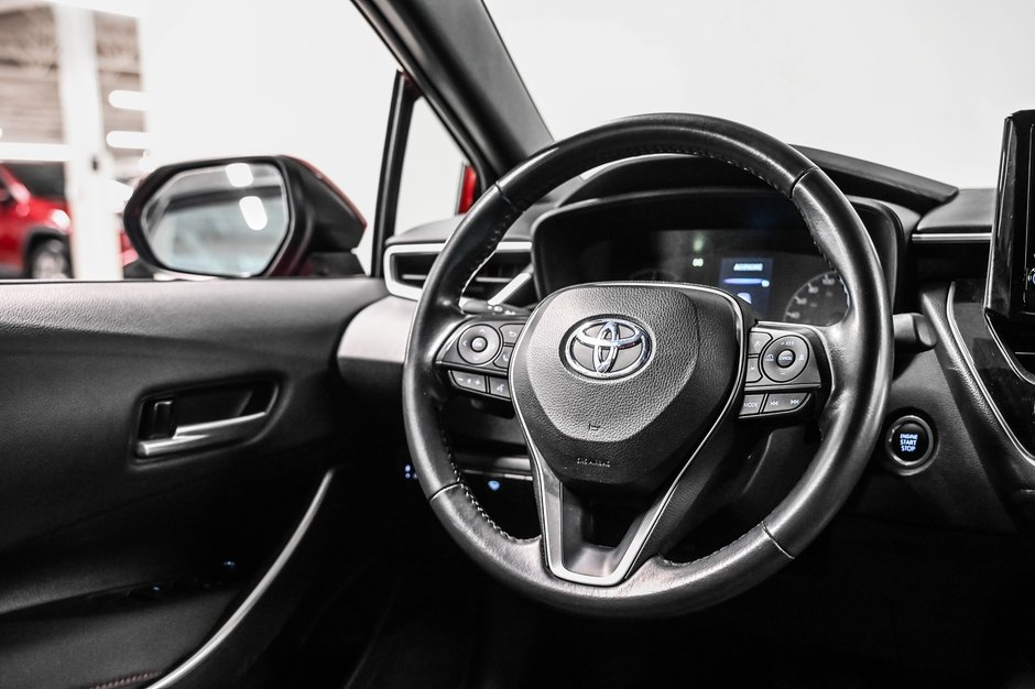 Toyota Corolla SE 2023-21