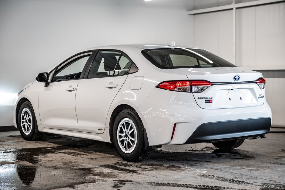 Toyota Corolla Hybrid LE 2023-5