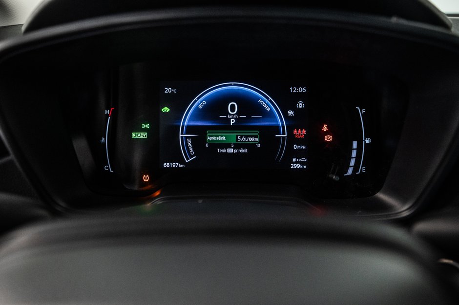 Toyota Corolla Hybrid LE 2023-14