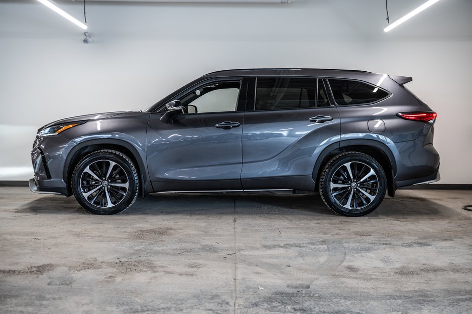 2021 Toyota Highlander XSE-4