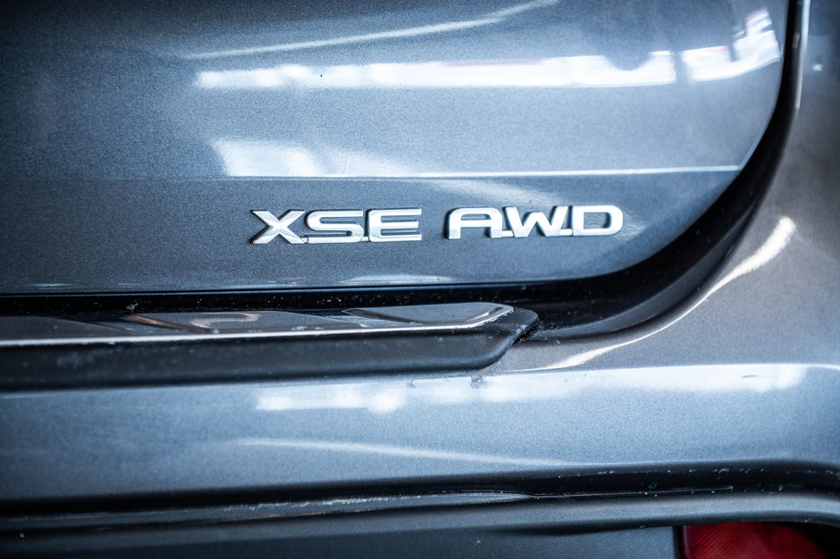 2021 Toyota Highlander XSE-9