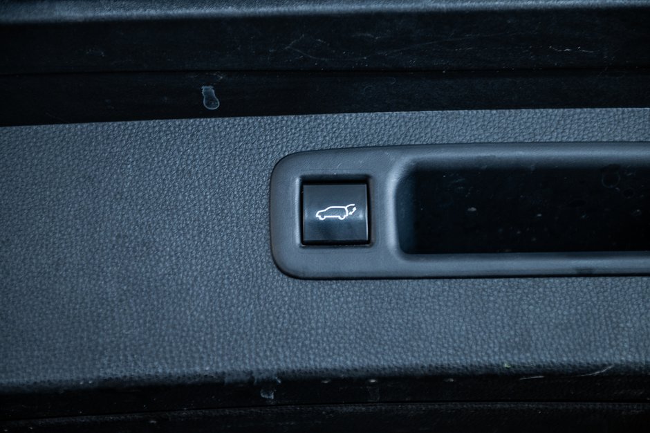 2021 Toyota Highlander XSE-12