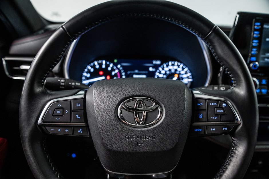 2021 Toyota Highlander XSE-18