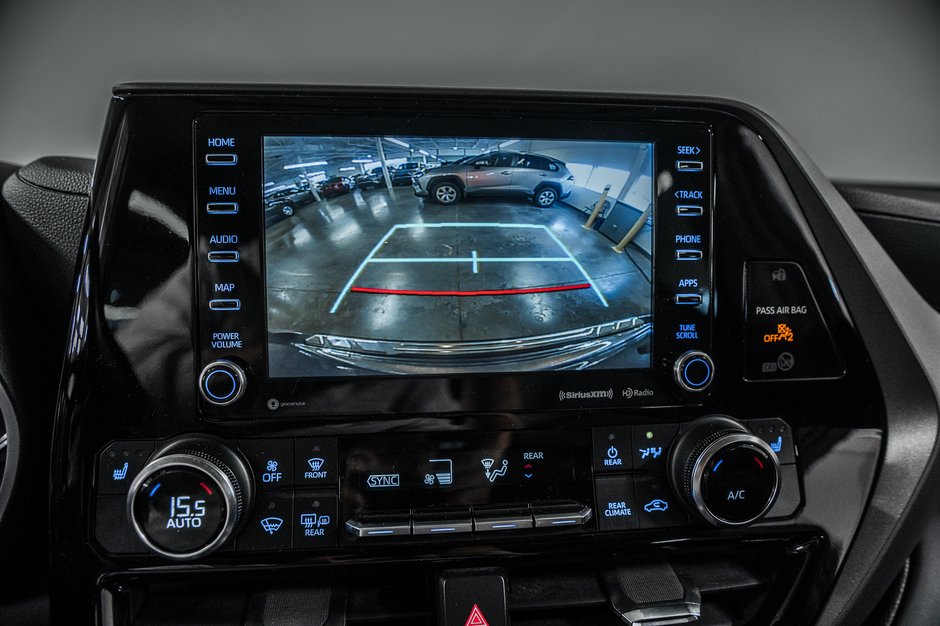 2022 Toyota Highlander XLE-22