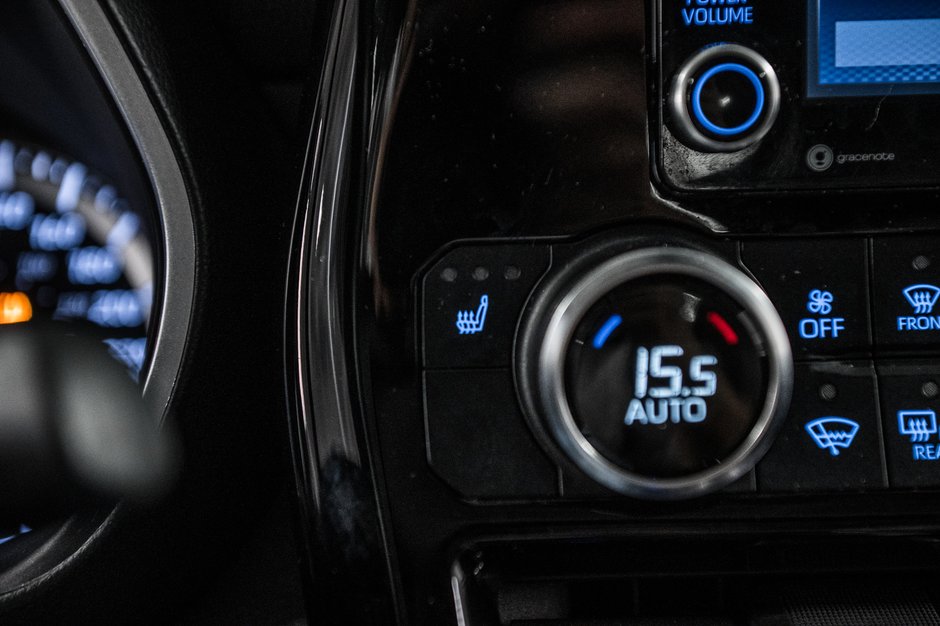 2022 Toyota Highlander XLE-23