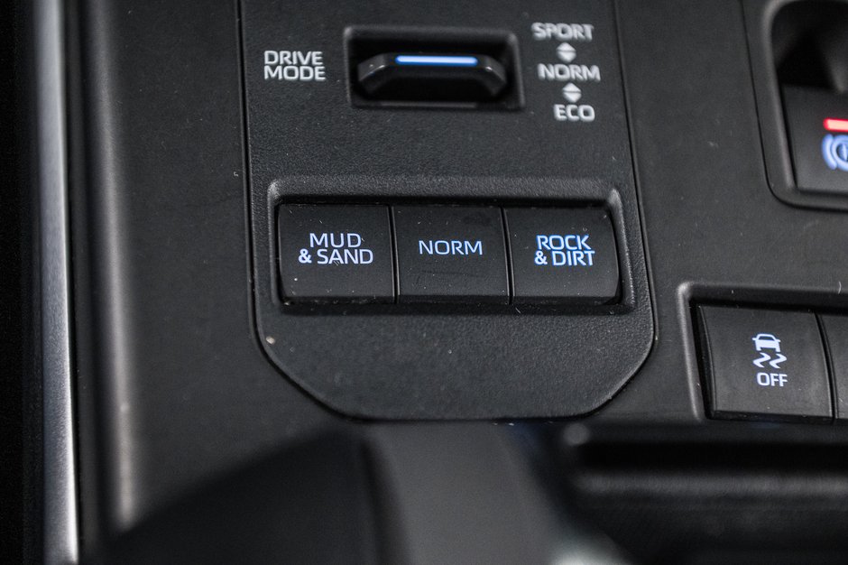 2022 Toyota Highlander XLE-26