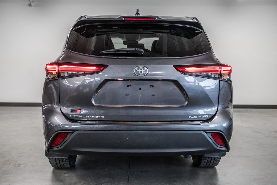 2022 Toyota Highlander XLE-6