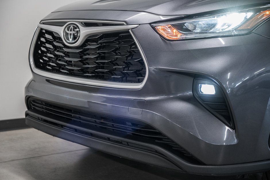 2022 Toyota Highlander XLE-2