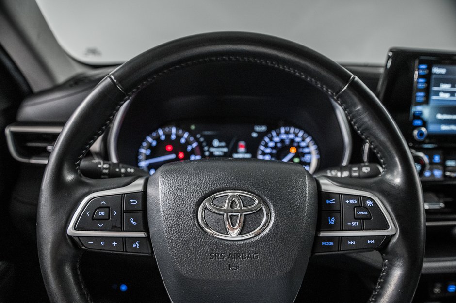 2022 Toyota Highlander XLE-18