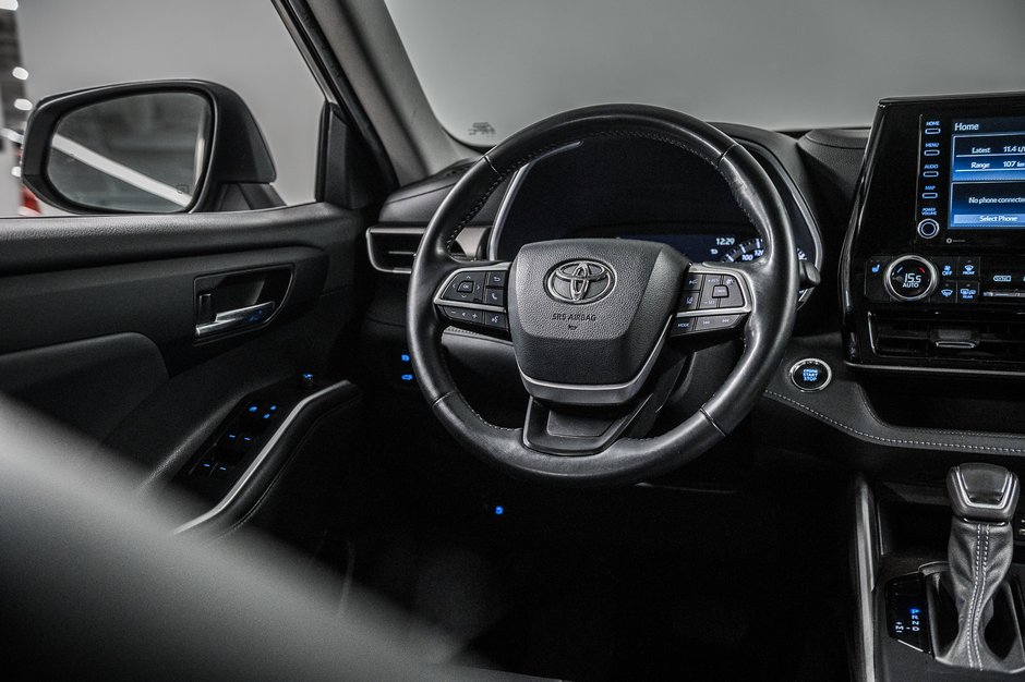 2022 Toyota Highlander XLE-30