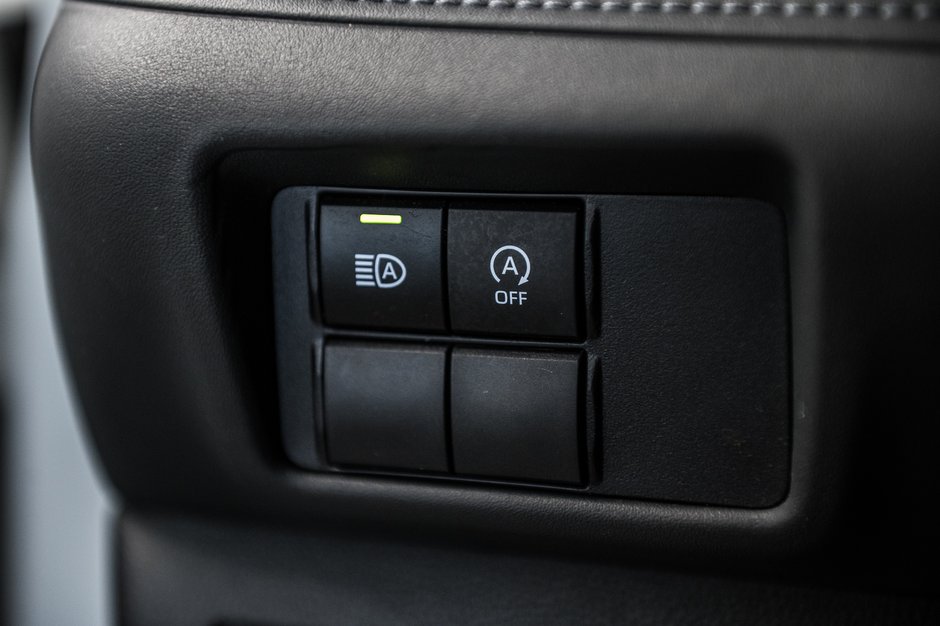 Toyota Highlander LE 2023-16