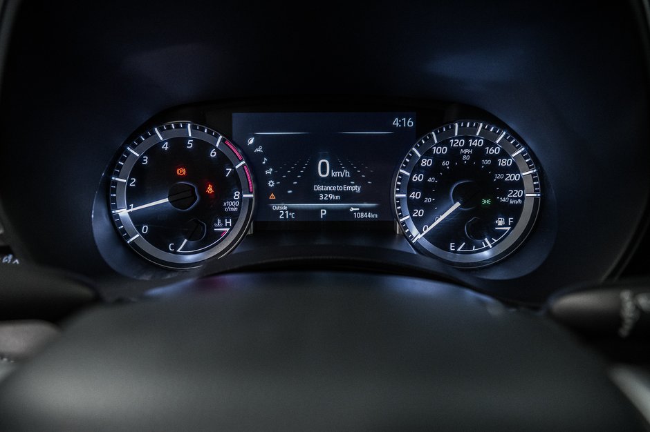 Toyota Highlander LE 2023-18