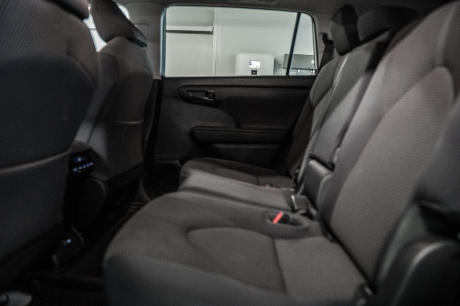 Toyota Highlander LE 2023-27