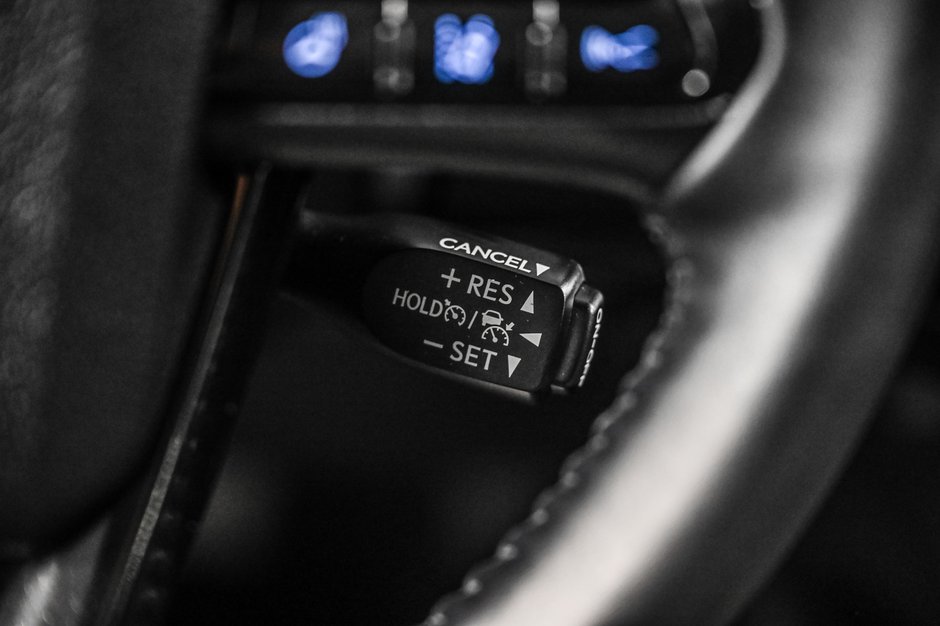 2021 Toyota Prius Prime Base-12