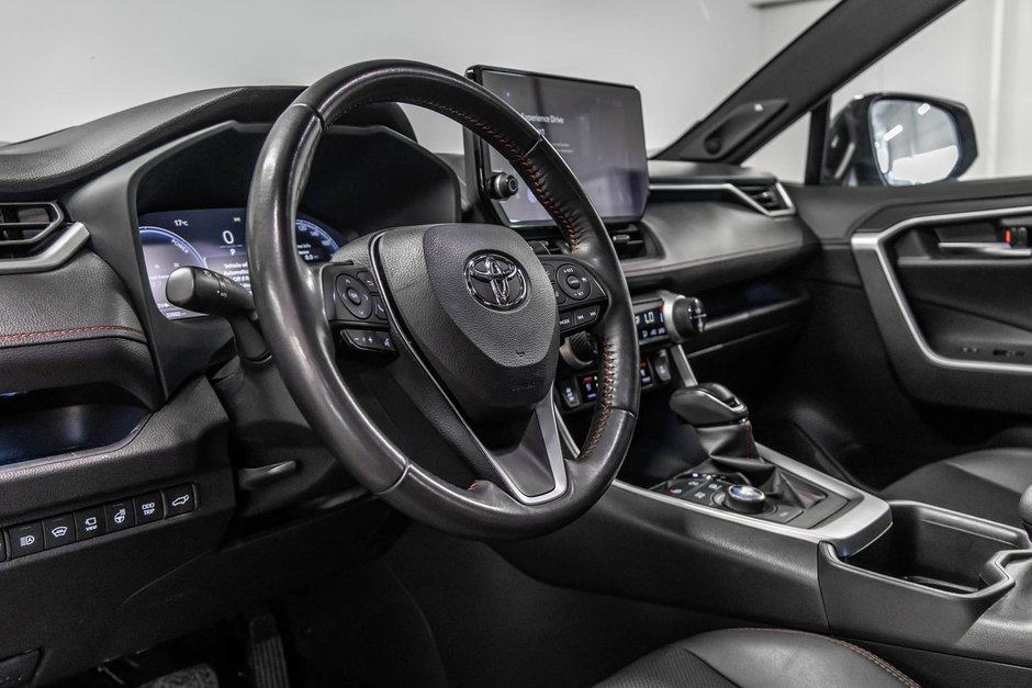 2023 Toyota RAV4 Prime XSE-17