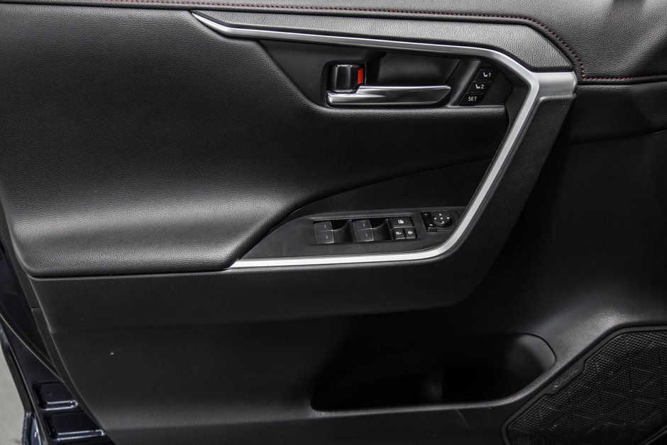 2023 Toyota RAV4 Prime XSE-14