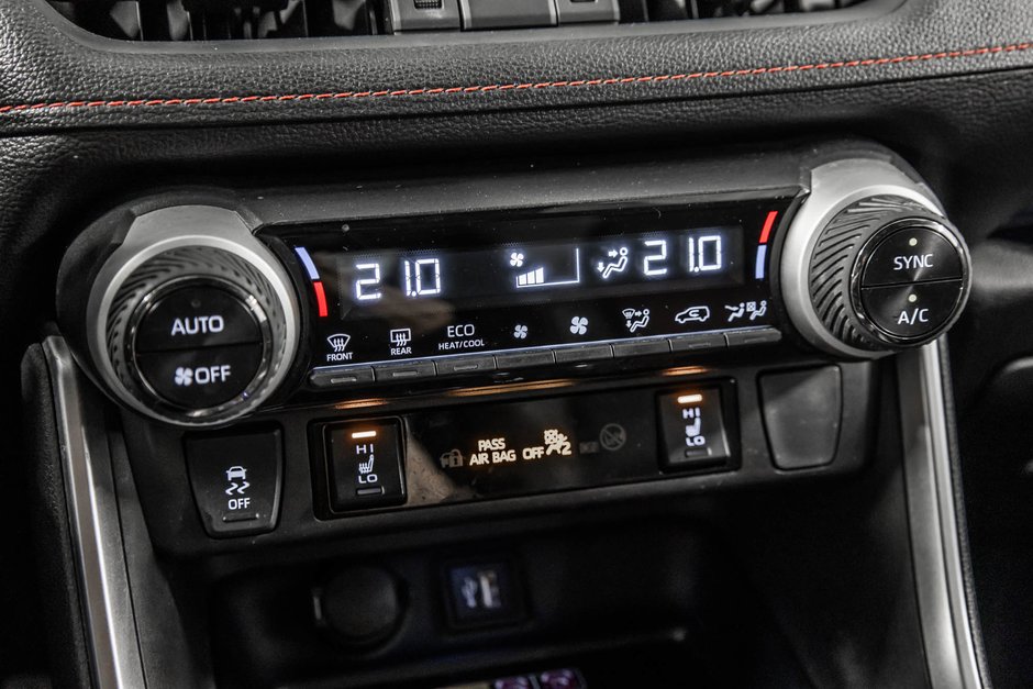 Toyota RAV4 Prime XSE 2024-25