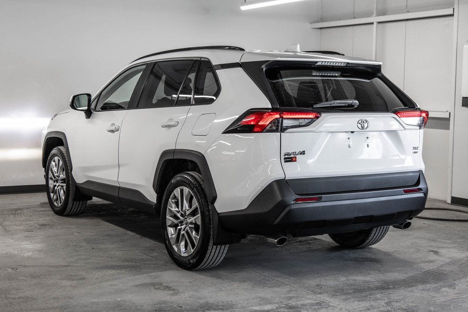 2019 Toyota RAV4 XLE-5