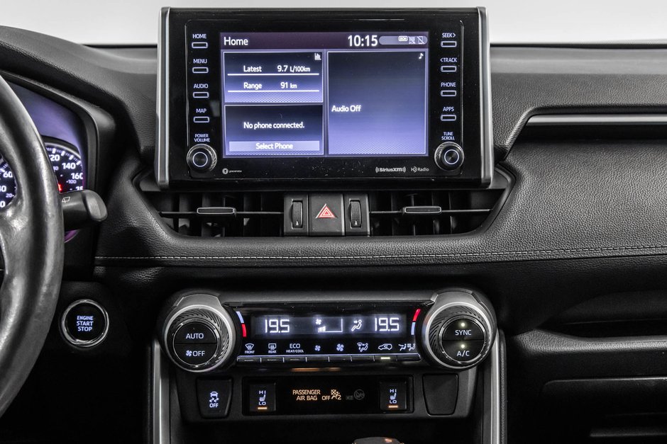 2019 Toyota RAV4 XLE-32