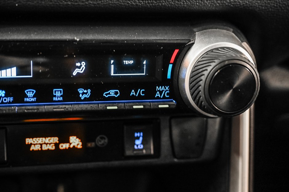 2019 Toyota RAV4 LE-13