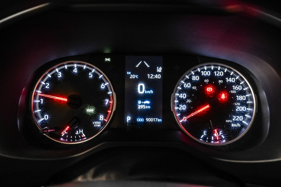 Toyota RAV4 LE 2021-11