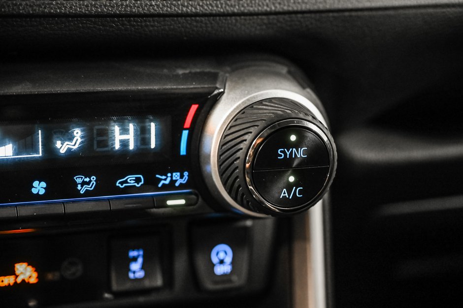 Toyota RAV4 XLE 2022-20