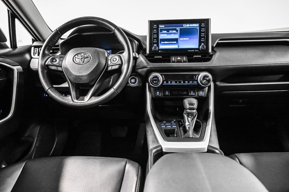 Toyota RAV4 XLE 2022-23