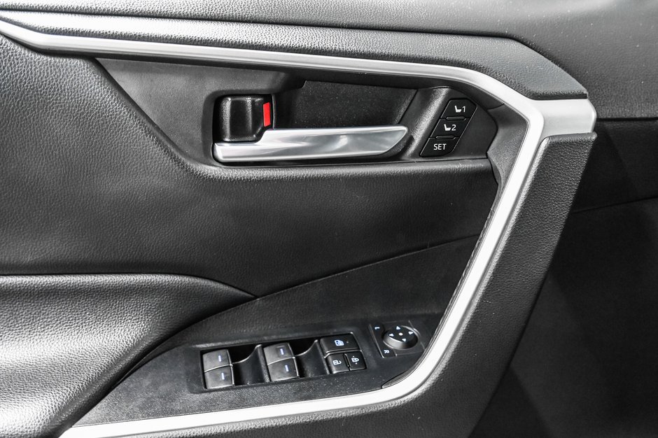 Toyota RAV4 XLE 2022-11