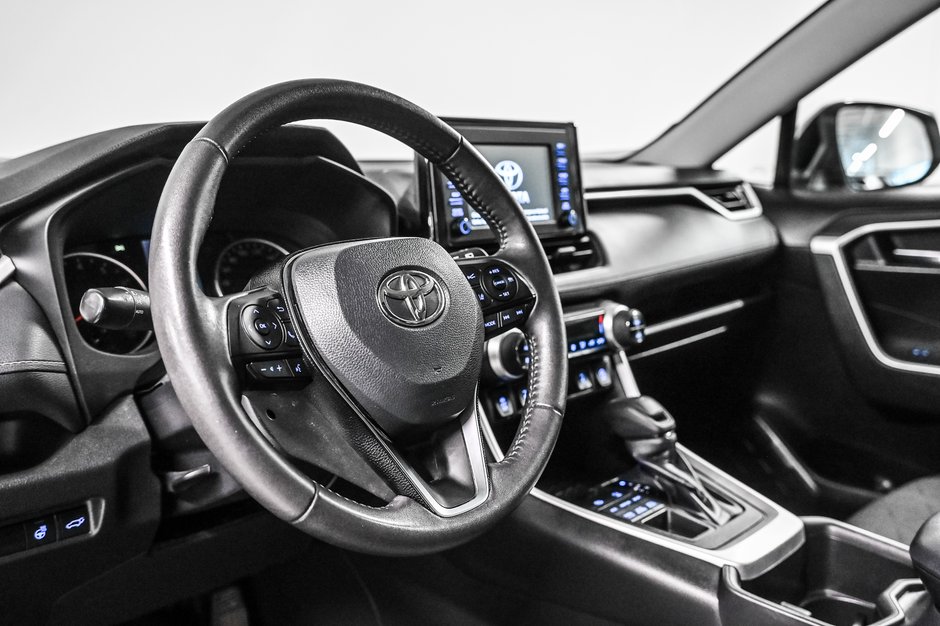 Toyota RAV4 XLE 2022-10