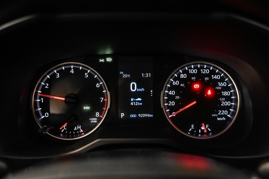 Toyota RAV4 LE 2022-10