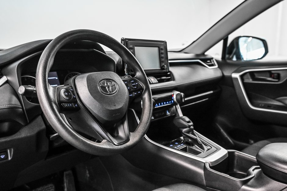 2022 Toyota RAV4 LE-7