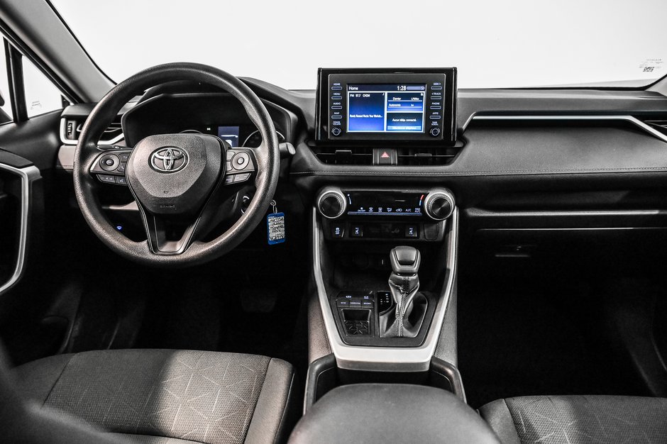 2022 Toyota RAV4 LE-16
