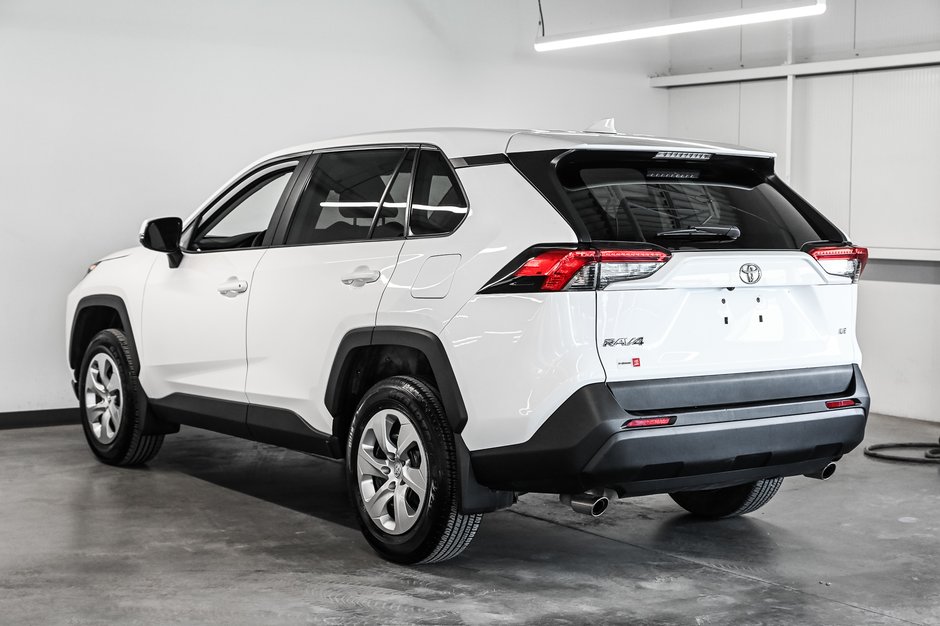 2022 Toyota RAV4 LE-3