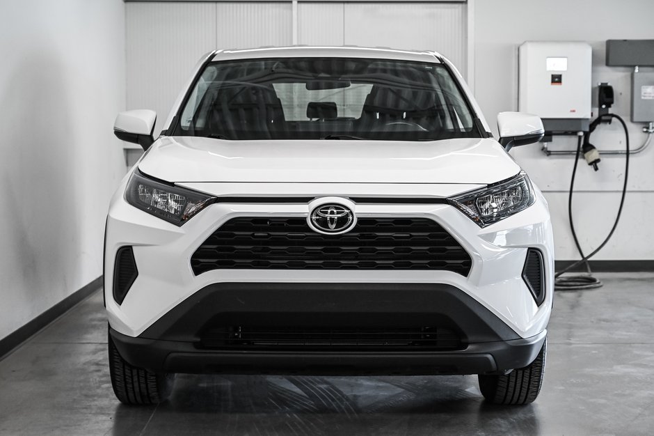2022 Toyota RAV4 LE-1