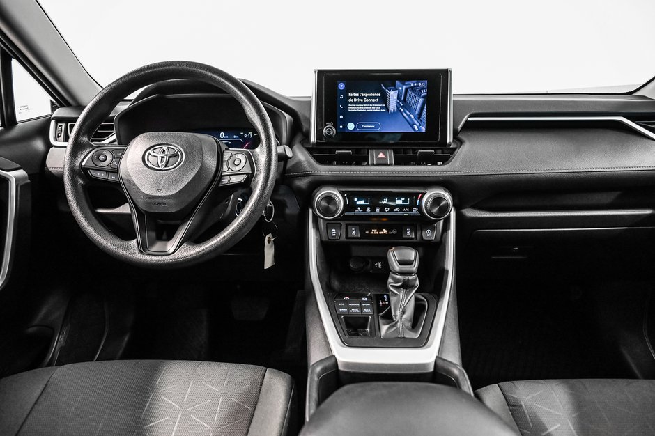 Toyota RAV4 LE 2023-18