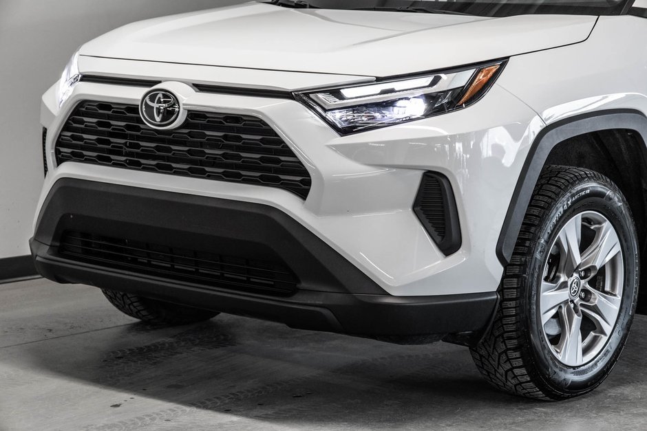 Toyota RAV4 XLE 2023-2