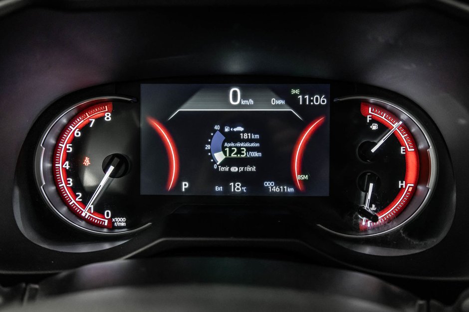 Toyota RAV4 XLE 2023-18