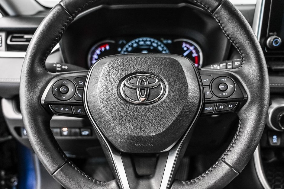 Toyota RAV4 XLE 2023-13