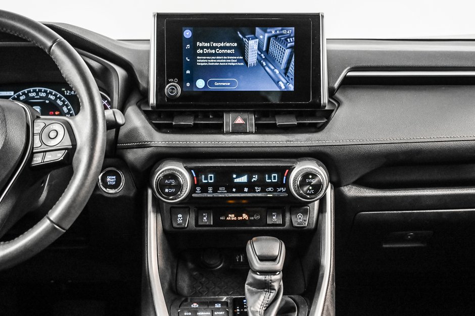 Toyota RAV4 XLE 2023-24