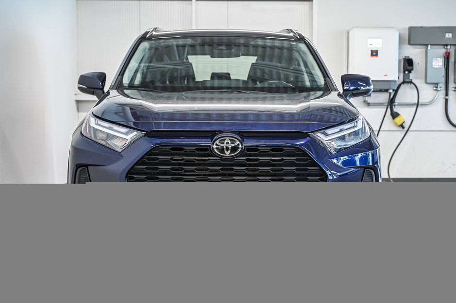 Toyota RAV4 XLE 2023-1