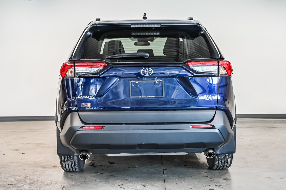 Toyota RAV4 XLE 2023-5