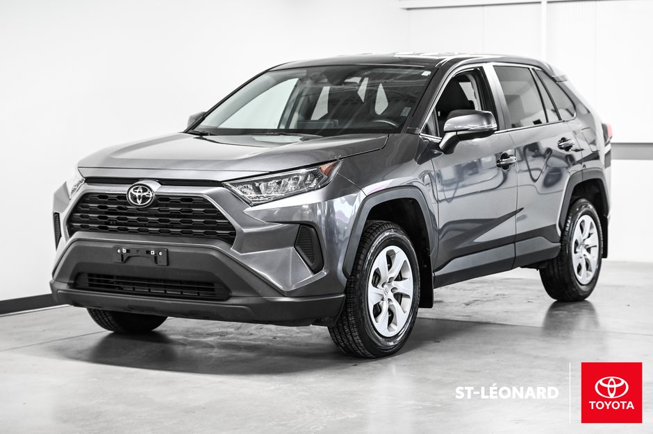 Toyota RAV4 LE 2024-0