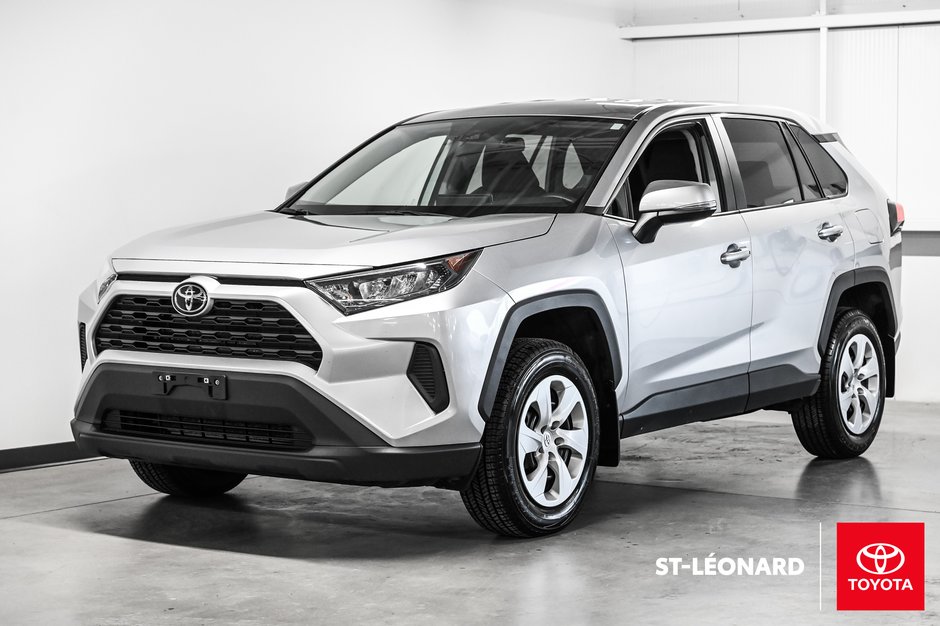 Toyota RAV4 LE 2024-0