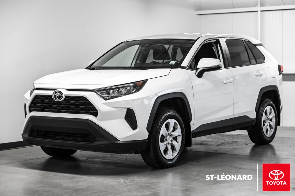 Toyota RAV4 LE 2024-0